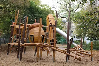 SPIELART : STRUCTURE DE JEUX FORÊT DE CHÊNES, ref A248